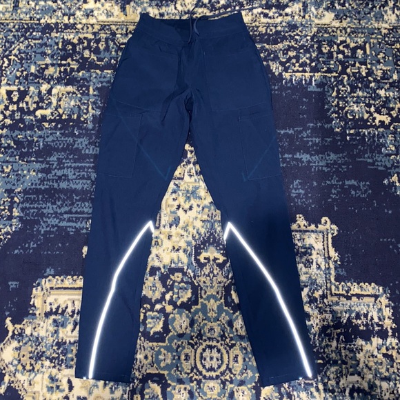 Jaanu Navy Scrub Set - Picture 5 of 6